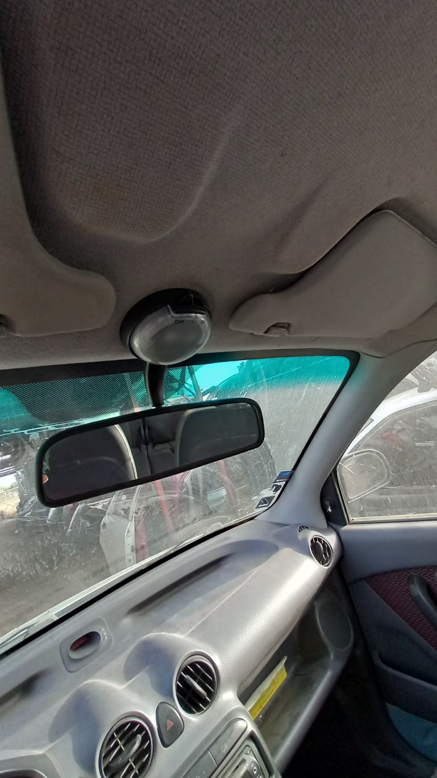 Πλαφονιέρα Εμπρός Hyundai Atos ’05 Προσφορά