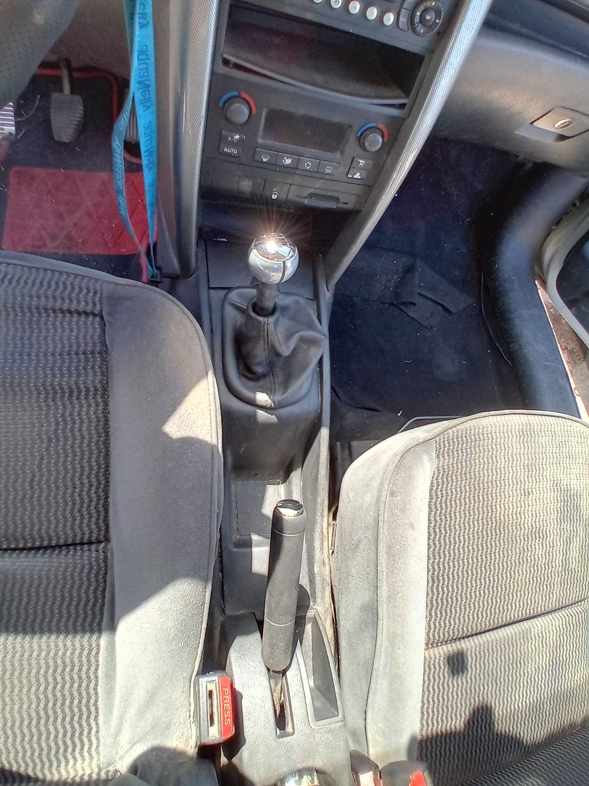Χειρόφρενο Peugeot 207 ’06