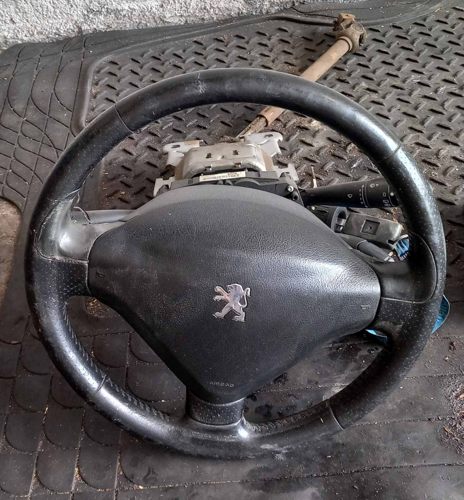 Τιμόνι (Βολάν) Peugeot 207 ’06