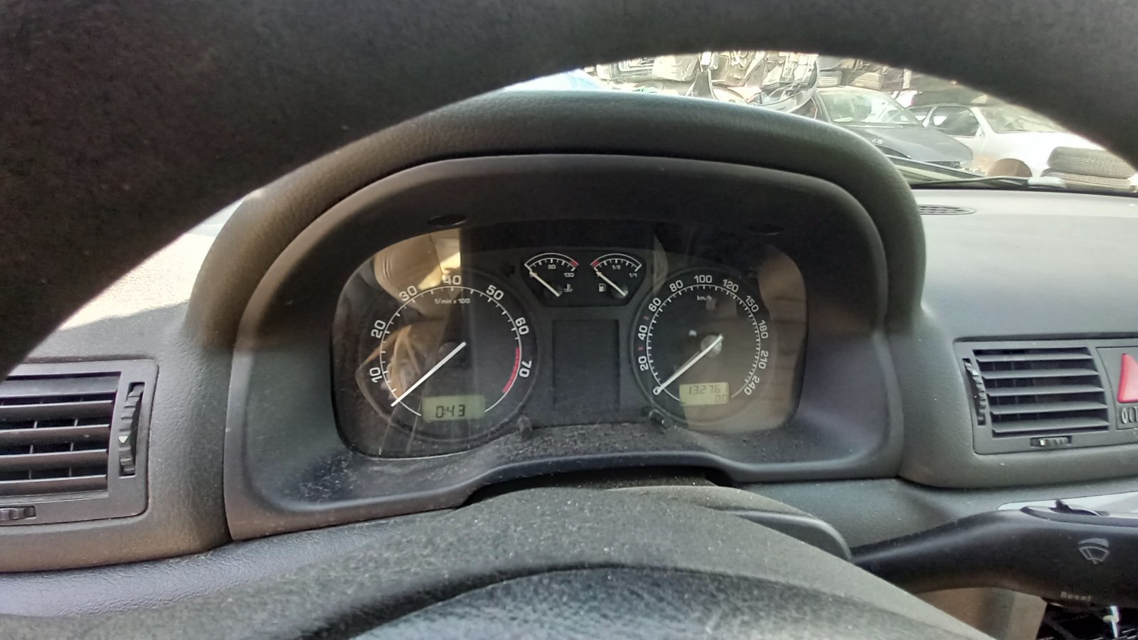 Κοντέρ Skoda Octavia ’03 Προσφορά