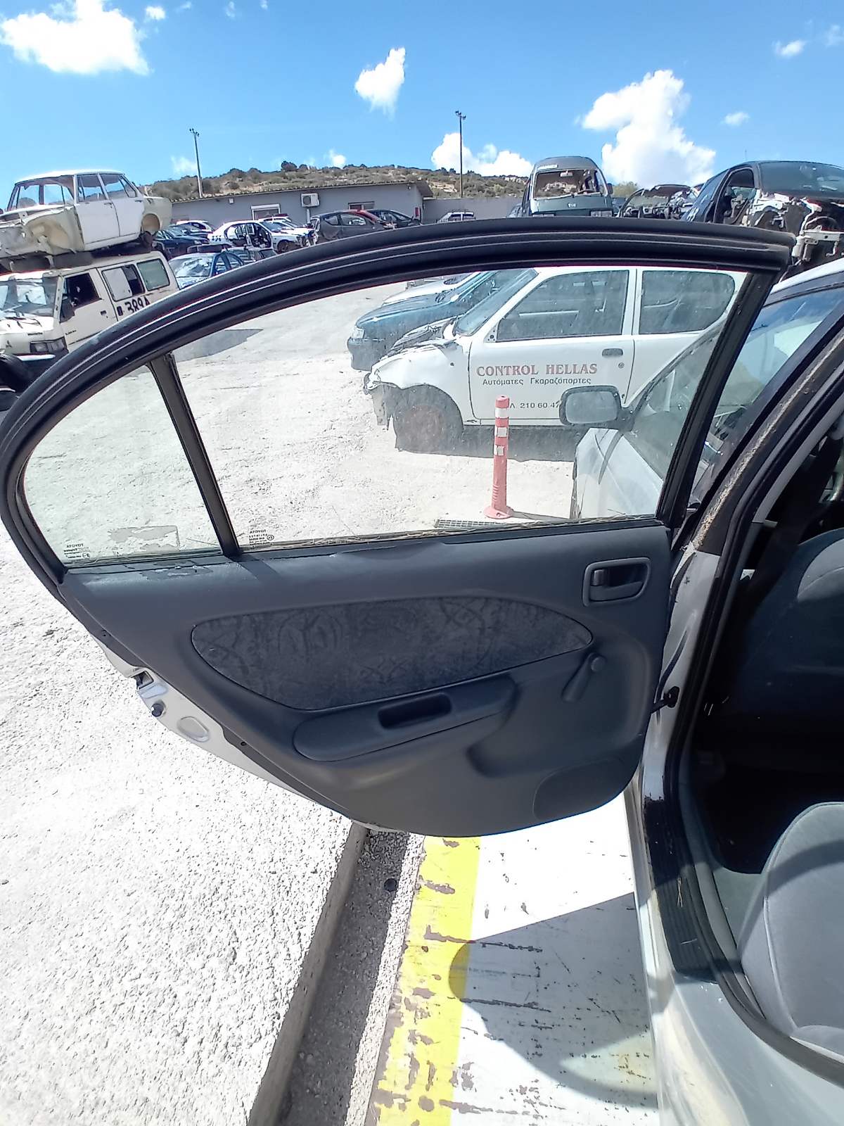 Φινιστρίνια Toyota Avensis ’99 Προσφορά