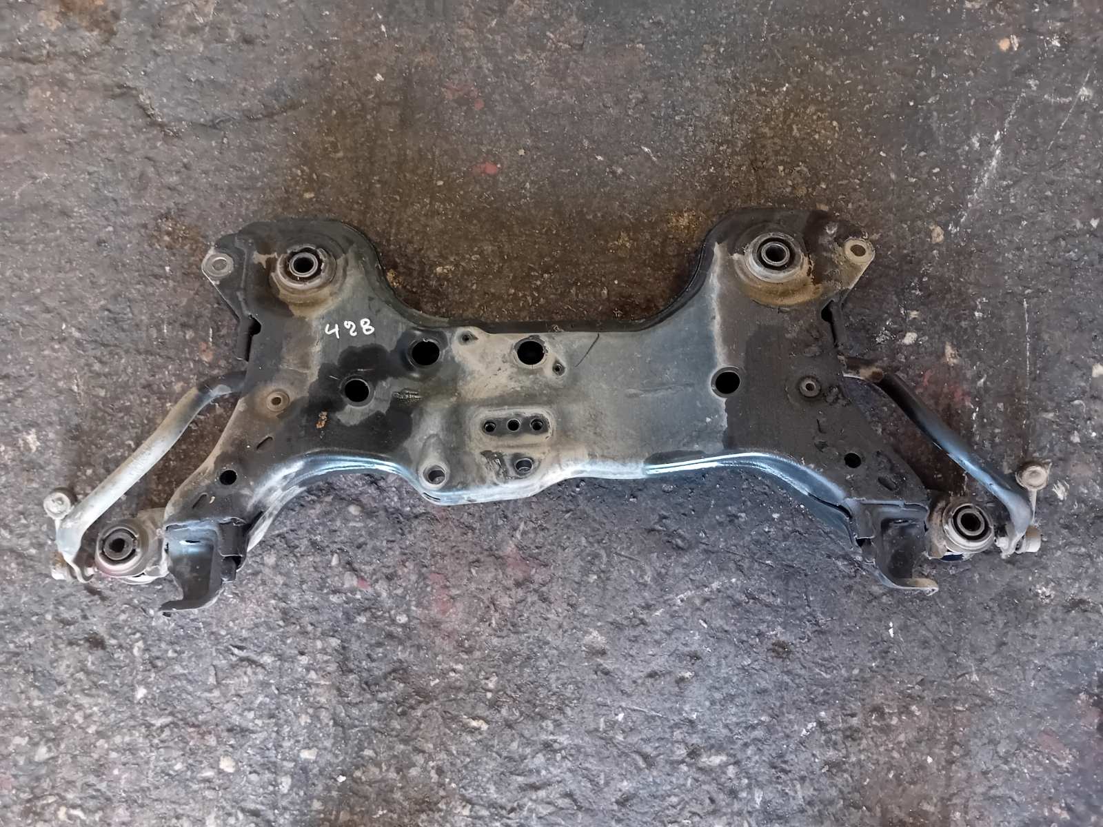 Γέφυρα Εμπρός Toyota Avensis ’99 Προσφορά