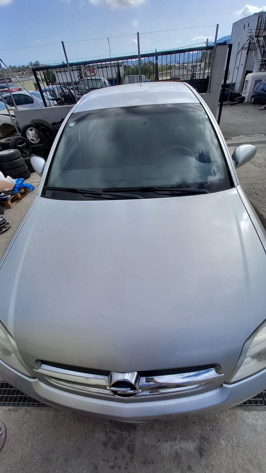 Kαπό Opel Vectra ’03 Προσφορά