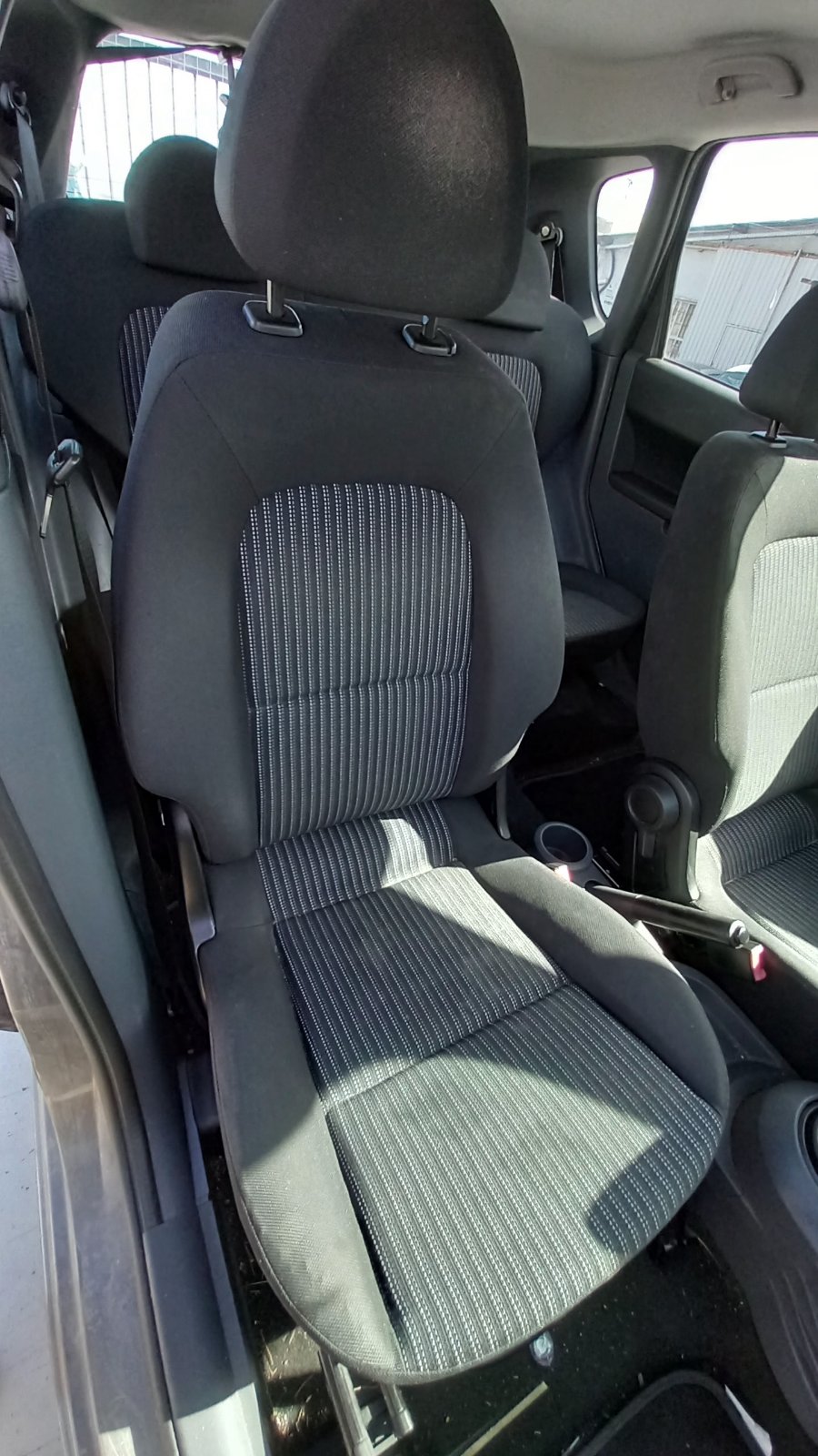Καθίσματα Σαλόνι Κομπλέ Mitsubishi Colt ’08 Προσφορά