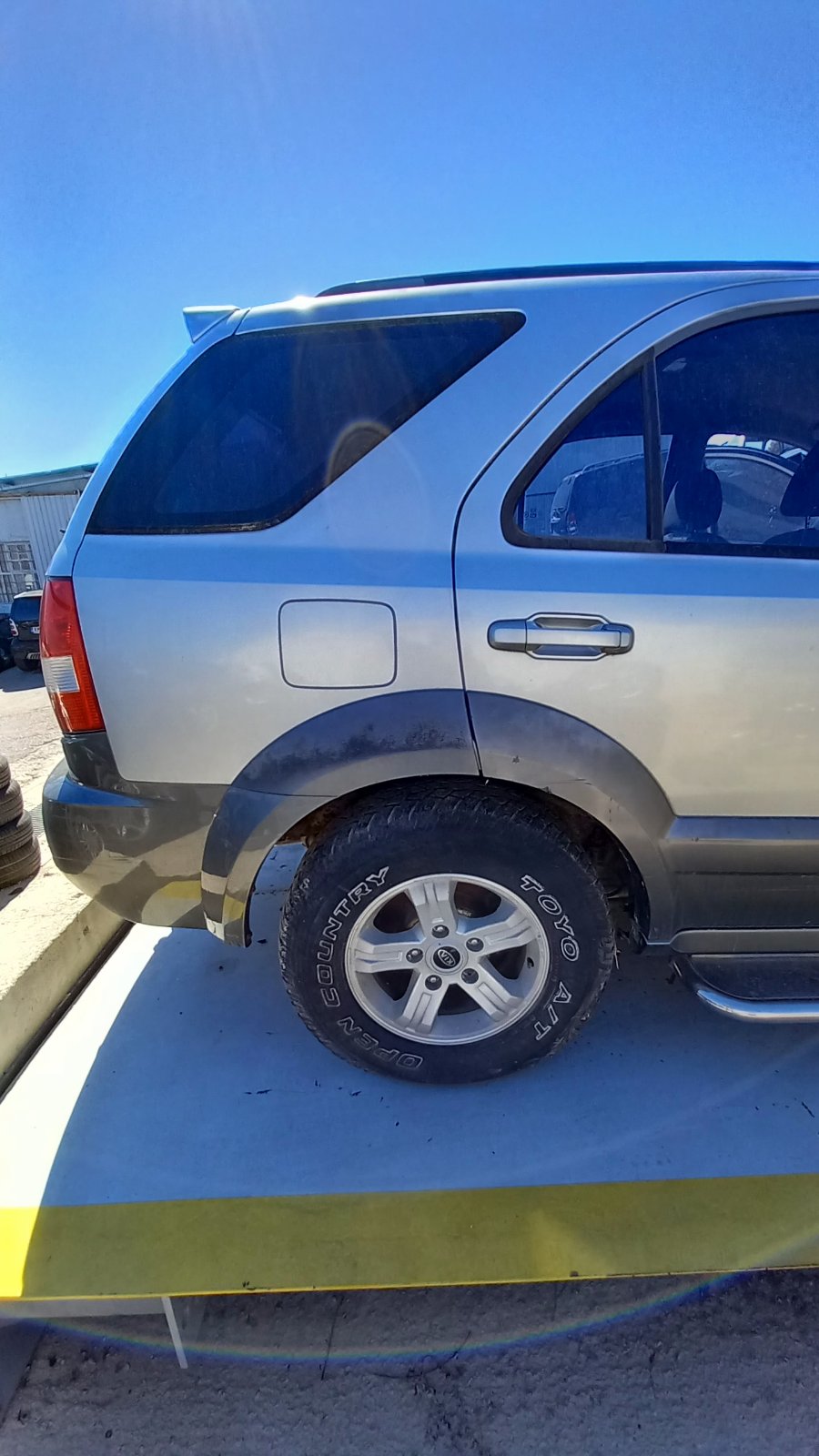 Πορτάκι Ρεζερβουάρ Kia Sorento ’03 Προσφορά