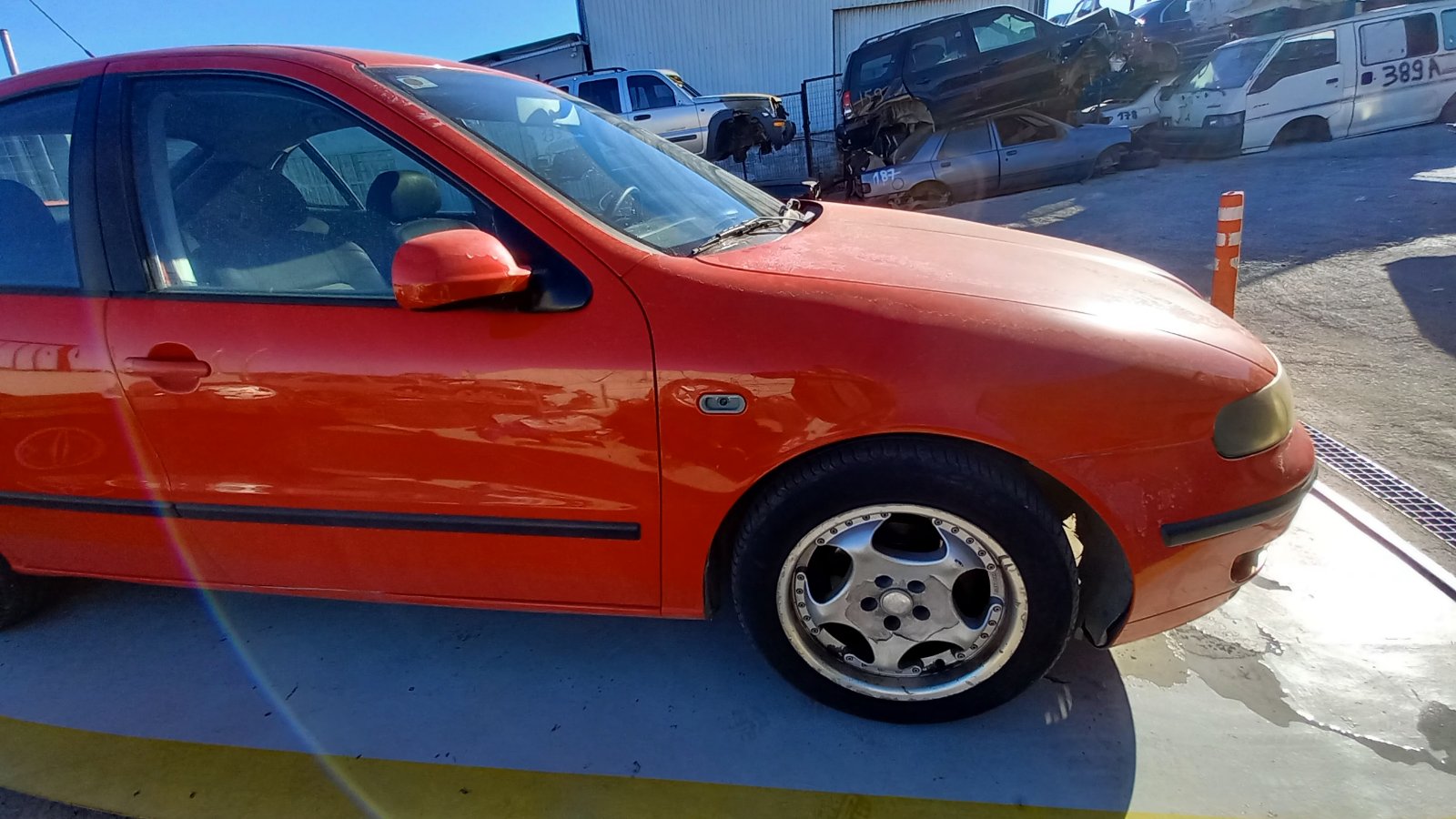 Φτερά Εμπρός Seat Leon ’02 Προσφορά