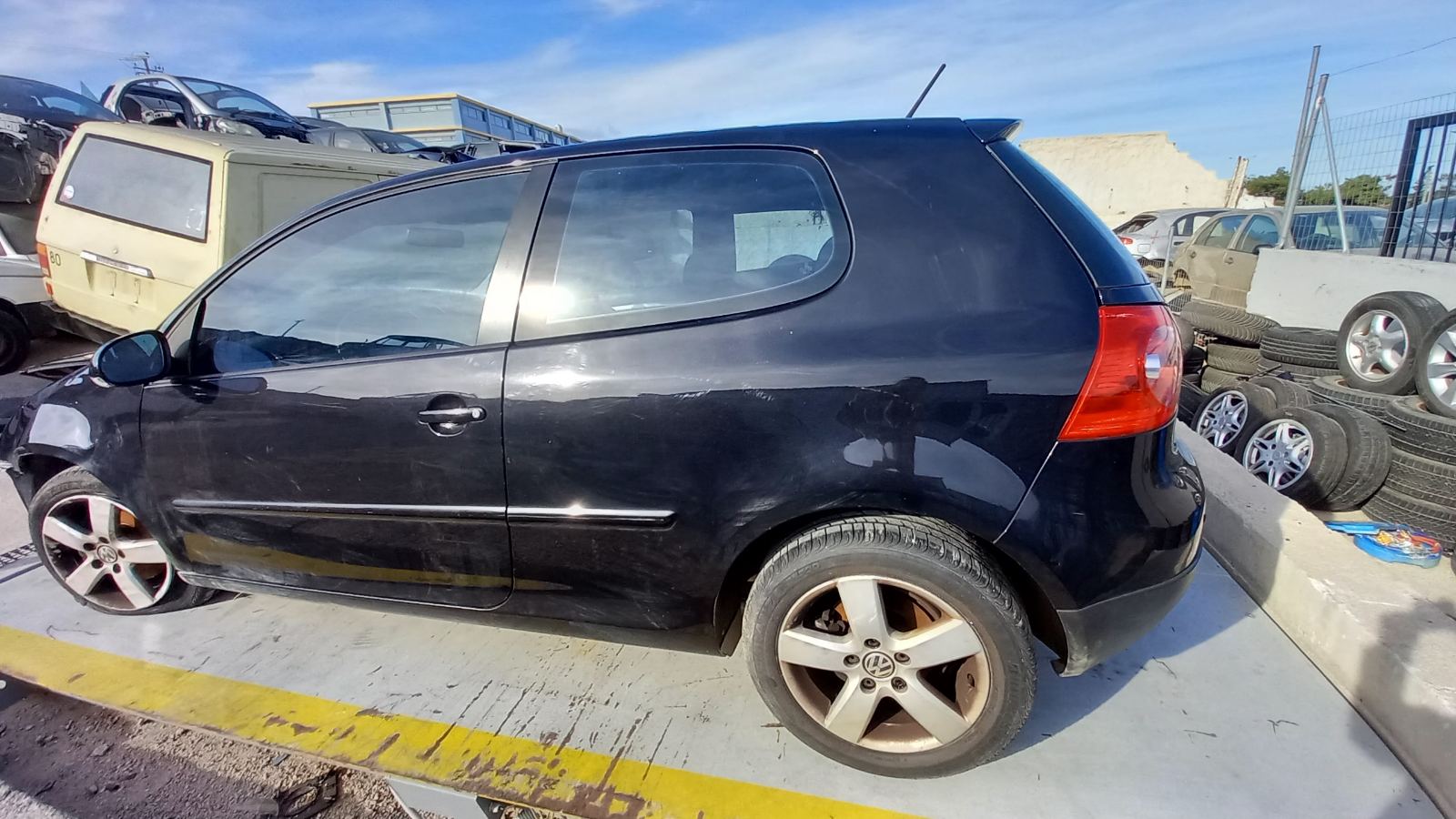 Μαρσπιέ Αριστερό-Δεξί VW Golf 5 ’07 Προσφορά