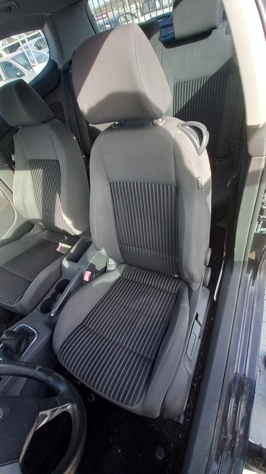 Χειρόφρενο VW Golf 5 ’07 Προσφορά