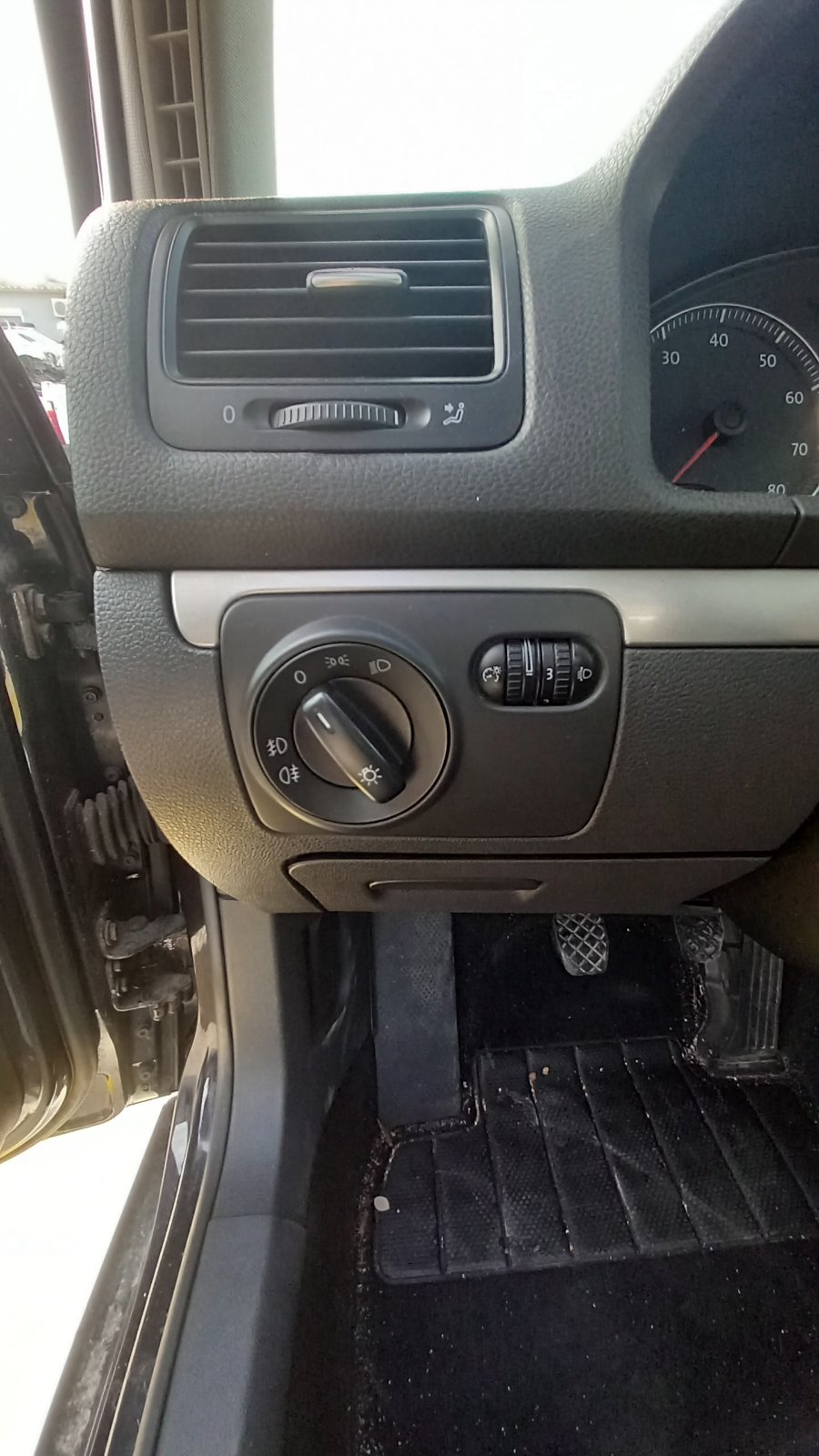 Διακόπτης Φώτων VW Golf 5 ’07 Προσφορά