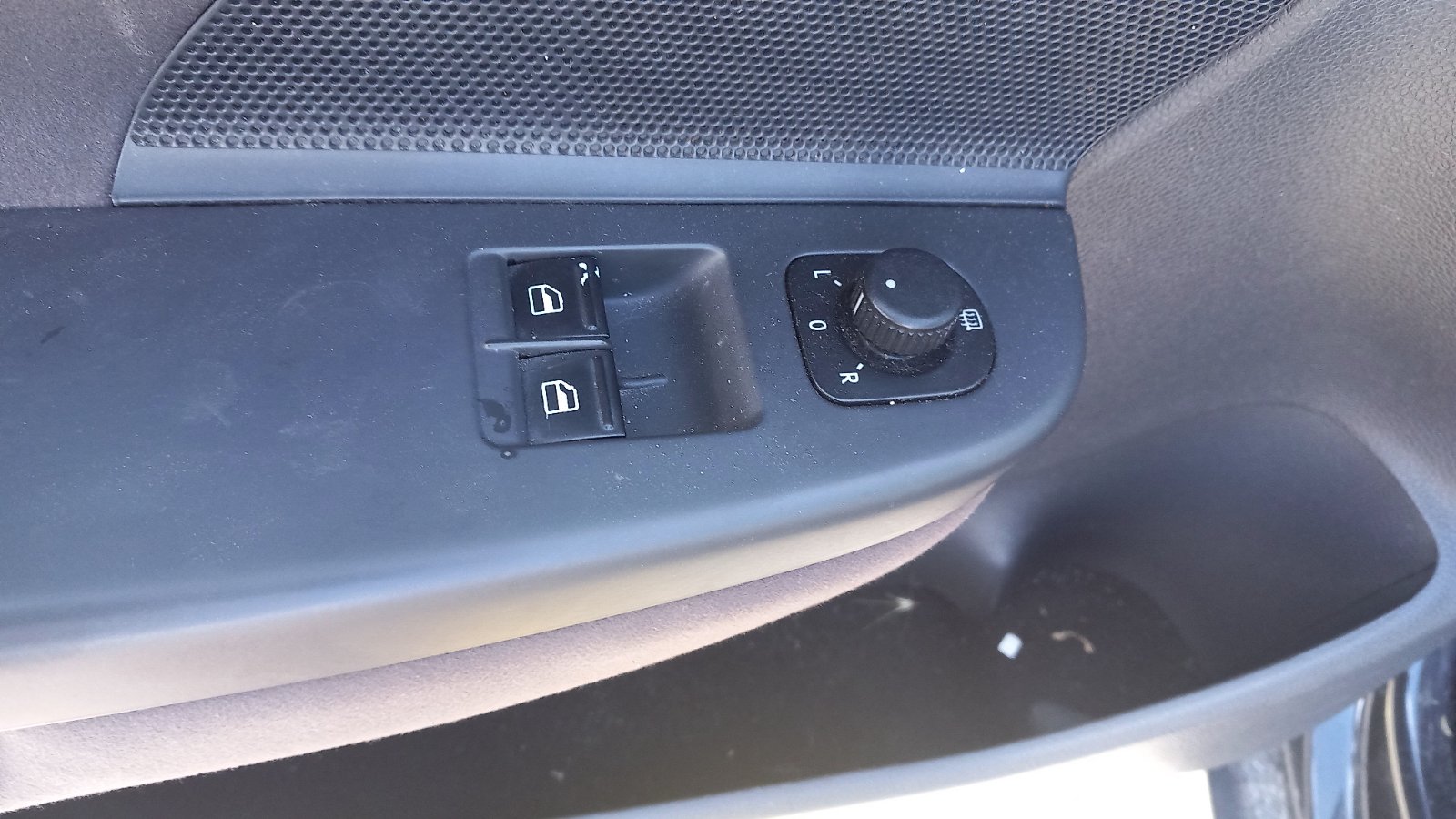 Διακόπτης Παραθύρων VW Golf 5 ’07 Προσφορά