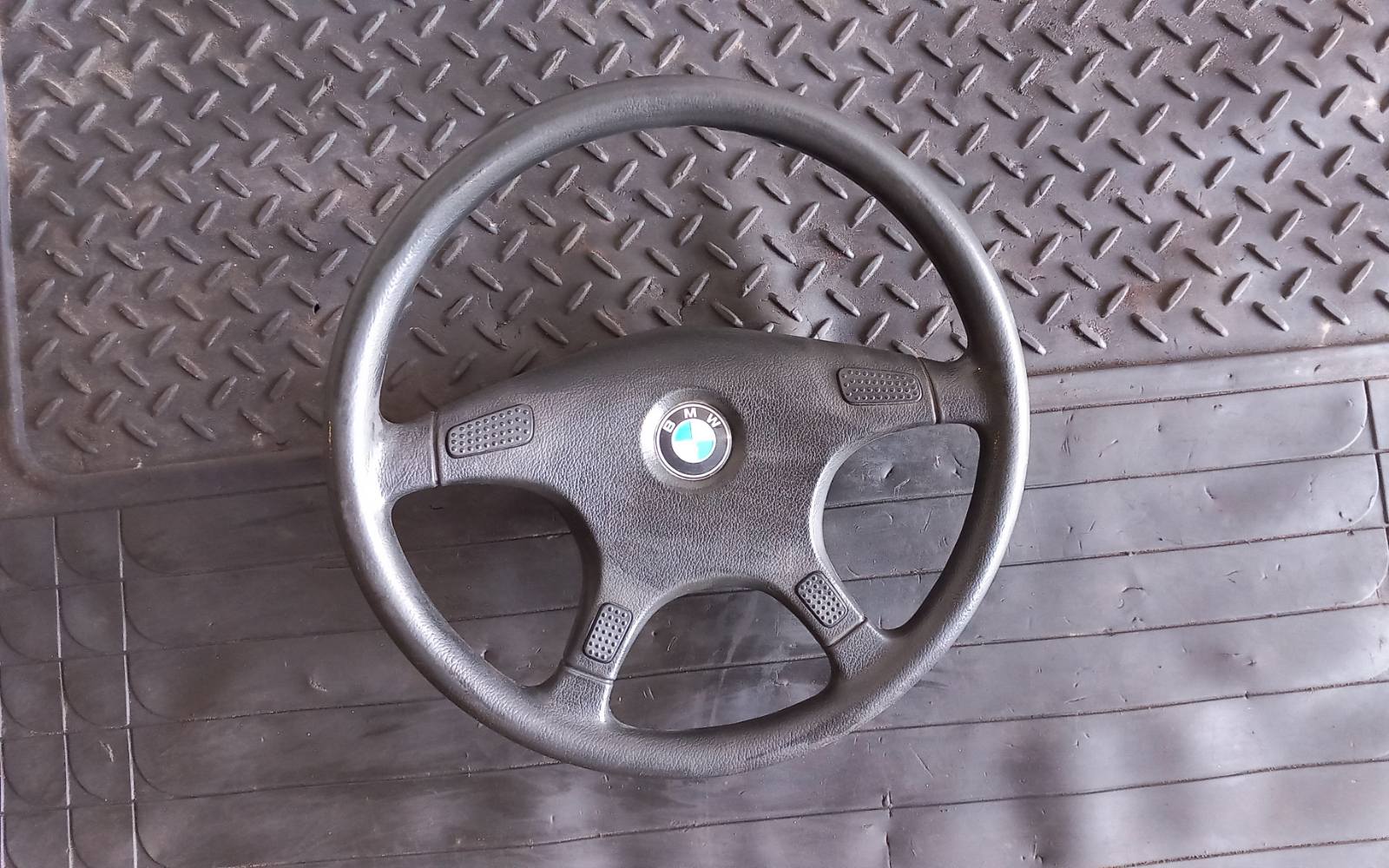 Τιμόνι Βολάν BMW 520 Ε34 ’98 Σούπερ Προσφορά Μήνα