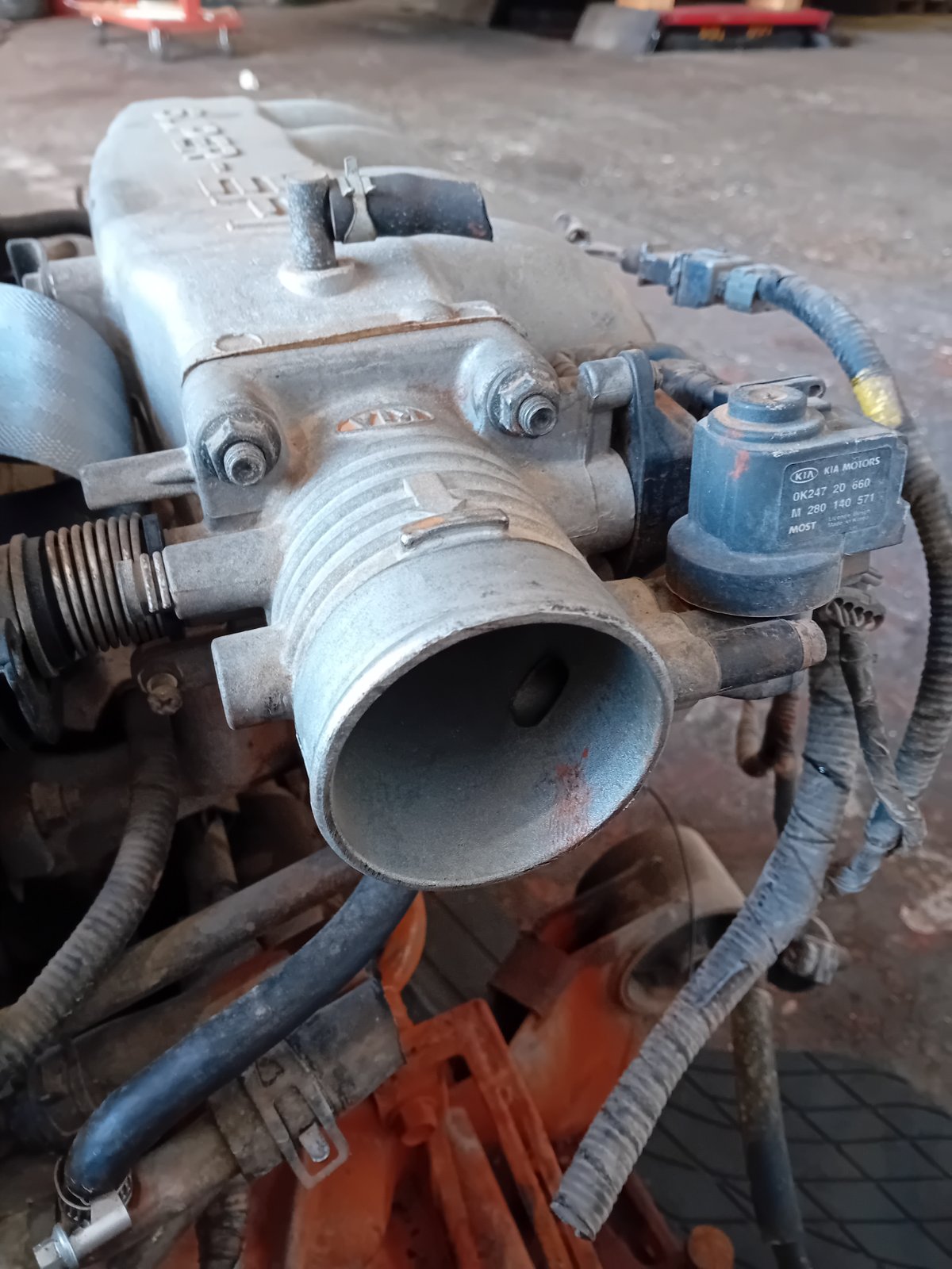 Πεταλούδα Γκαζιού Kia Shuma ’99 Προσφορά