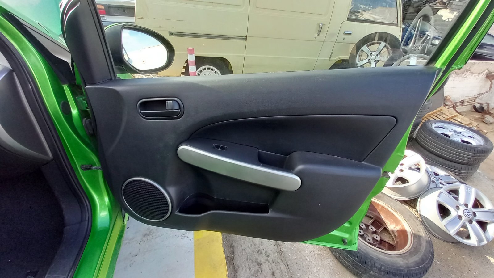 Πάνελ Πορτών Mazda 2 ’08 Προσφορά