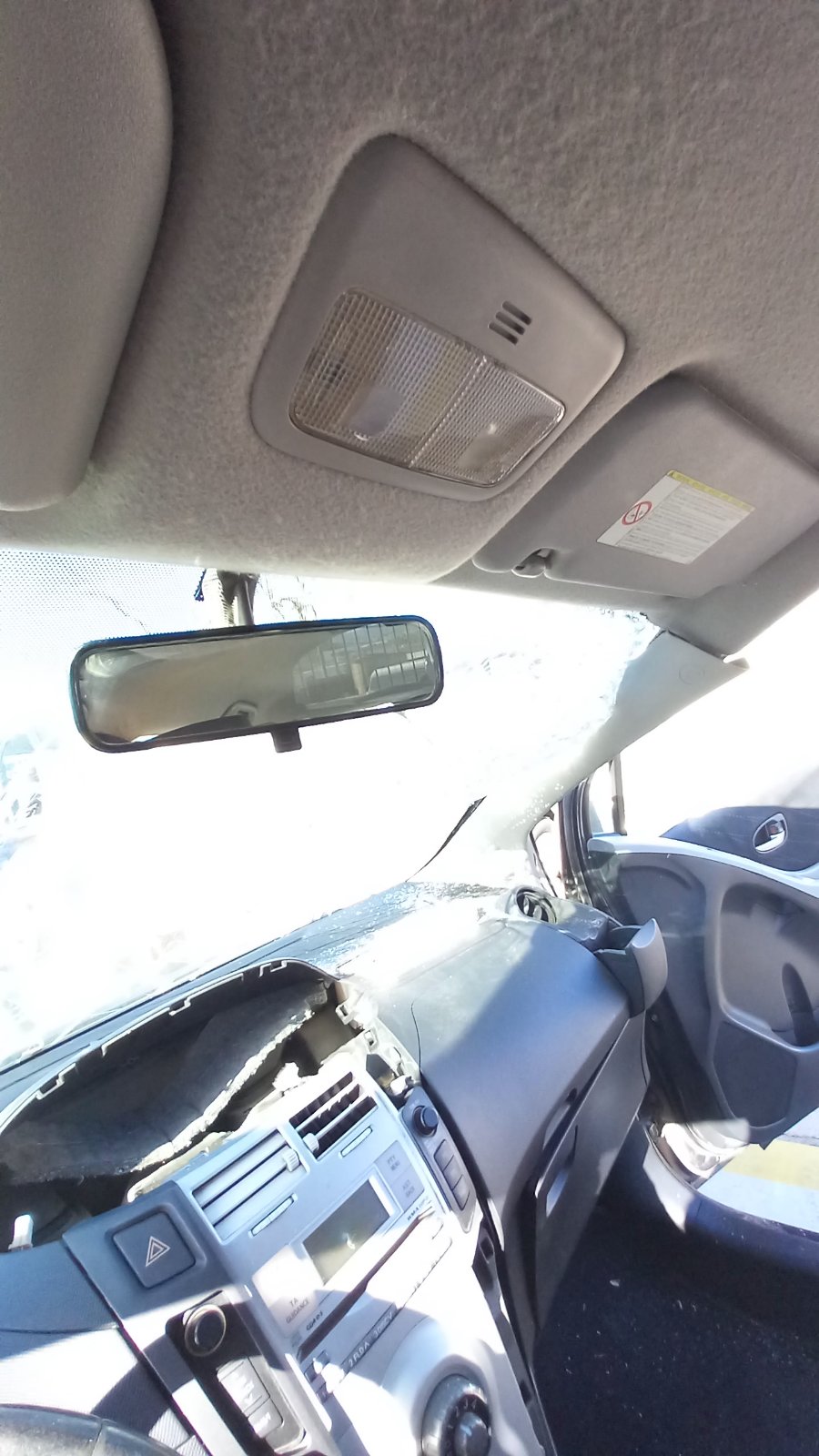 Πλαφονιέρα Εμπρός Toyota Yaris ’07 Προσφορά