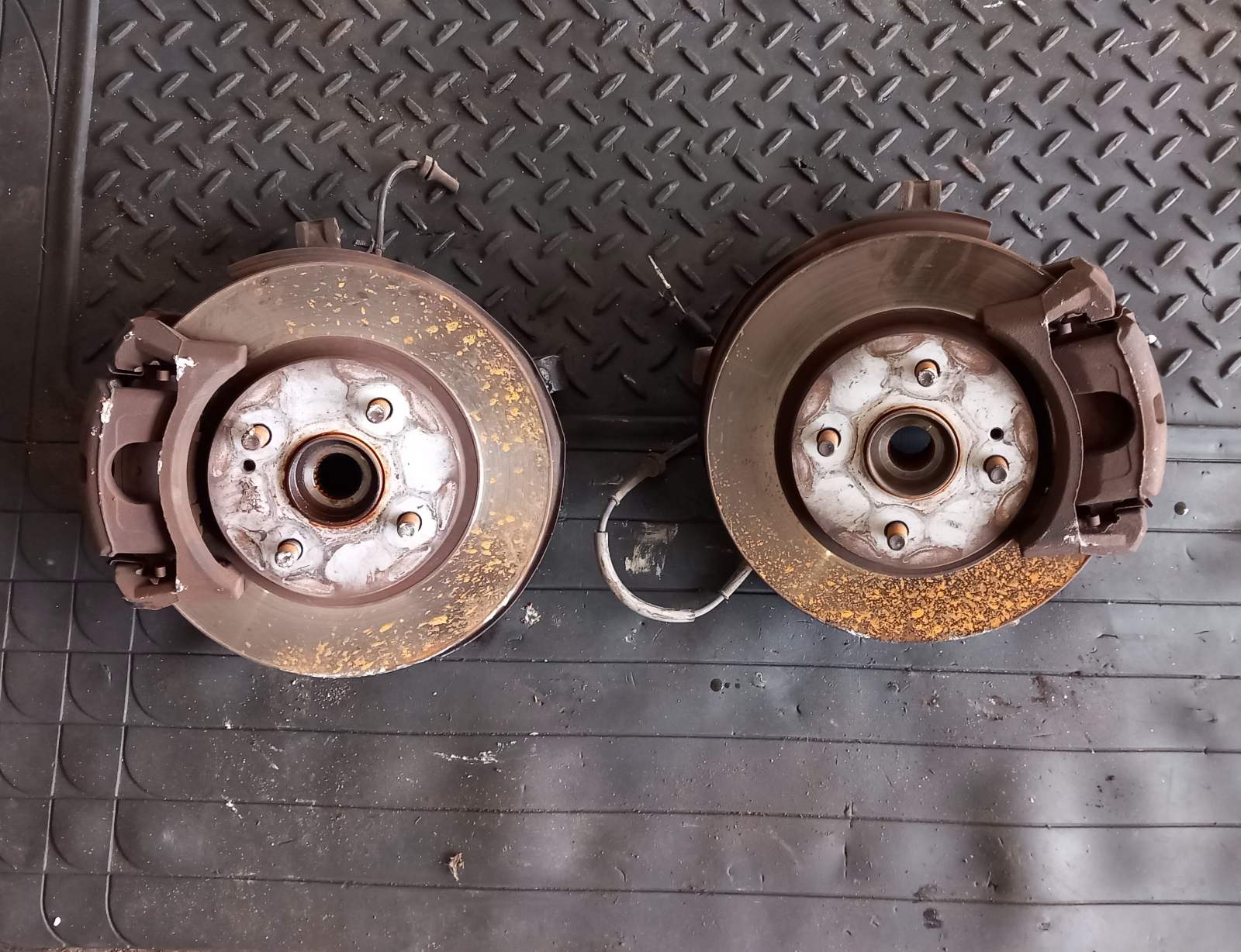 Δαγκάνες Mazda 2 ’08 Προσφορά