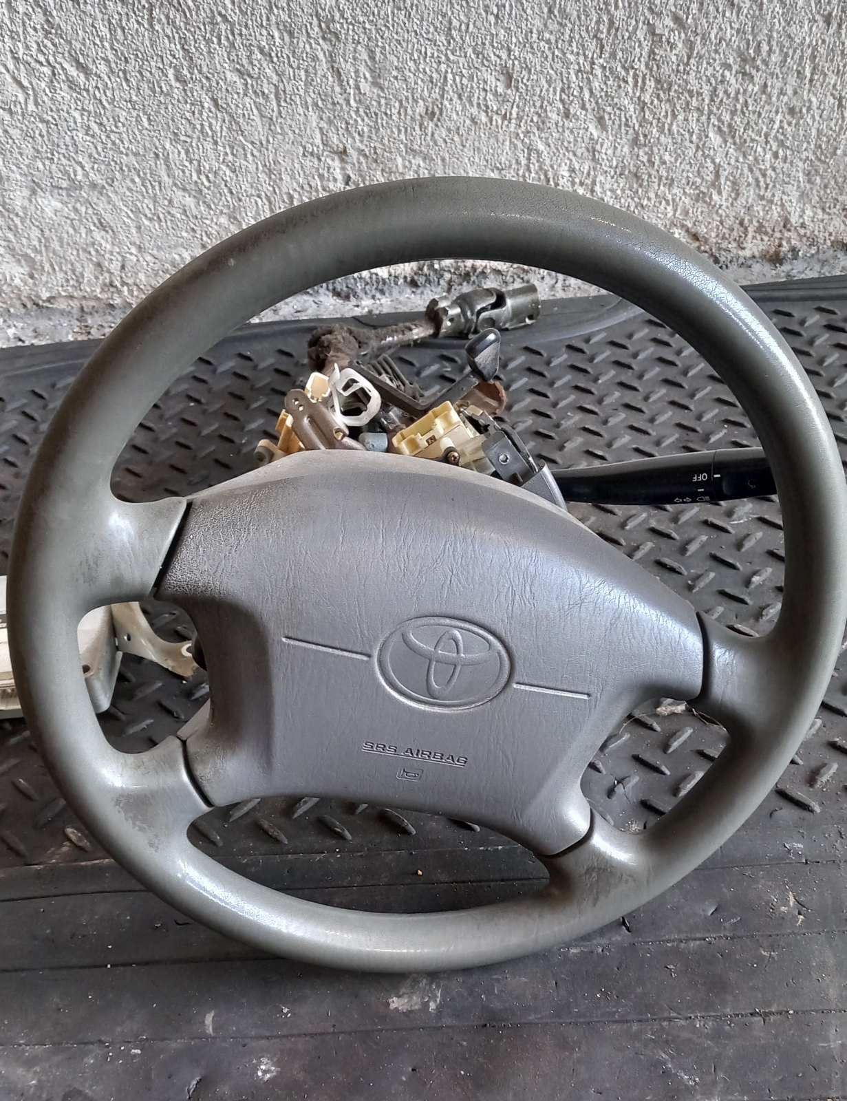 Τιμόνι (Βολάν) Toyota Corolla ’99 Προσφορά
