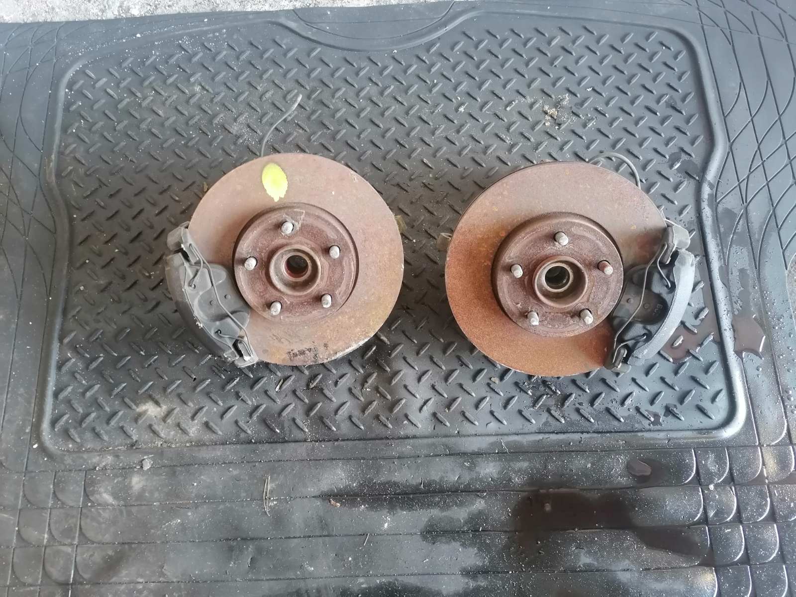 Δαγκάνες Εμπρός- Πίσω Ford Focus ’07 Προσφορά