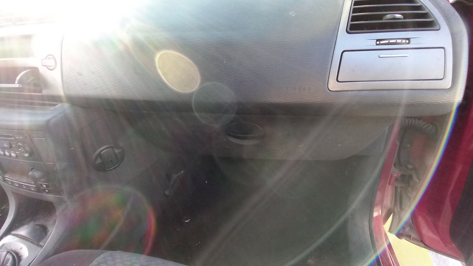 Ντουλαπάκι Citroen C4 ’09 Προσφορά