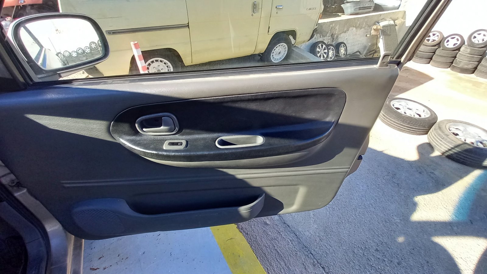 Πάνελ Πορτών Kia Sportage ’03 Προσφορά