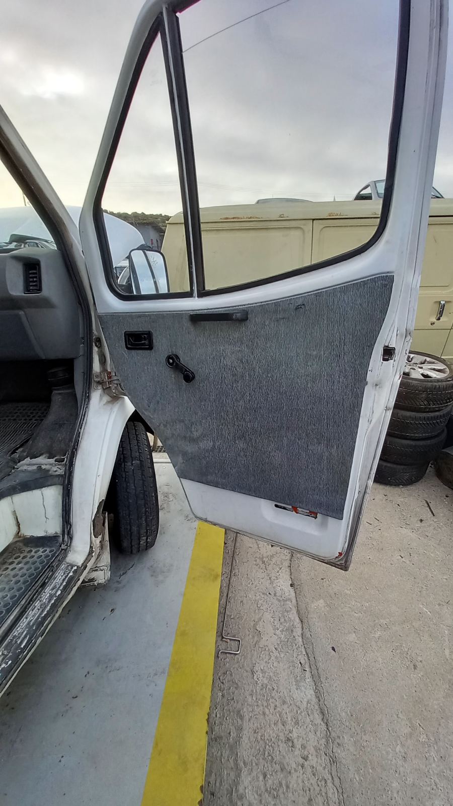 Πάνελ Πορτών Ford Transit ’89 Προσφορά