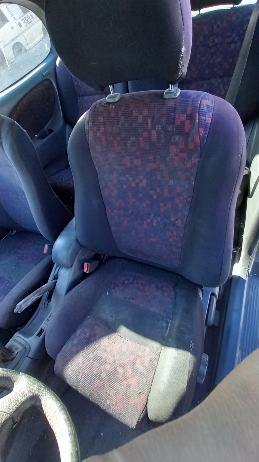 Καθίσματα Σαλόνι Κομπλέ Toyota Corolla ’00 Προσφορά