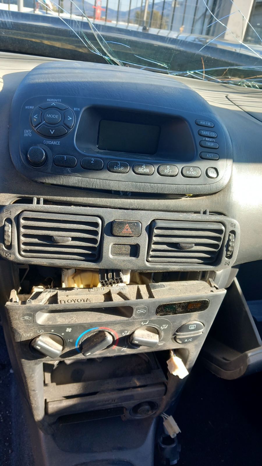 Χειριστήρια Κλιματισμού-Καλοριφέρ Toyota Corolla ’00 Προσφορά