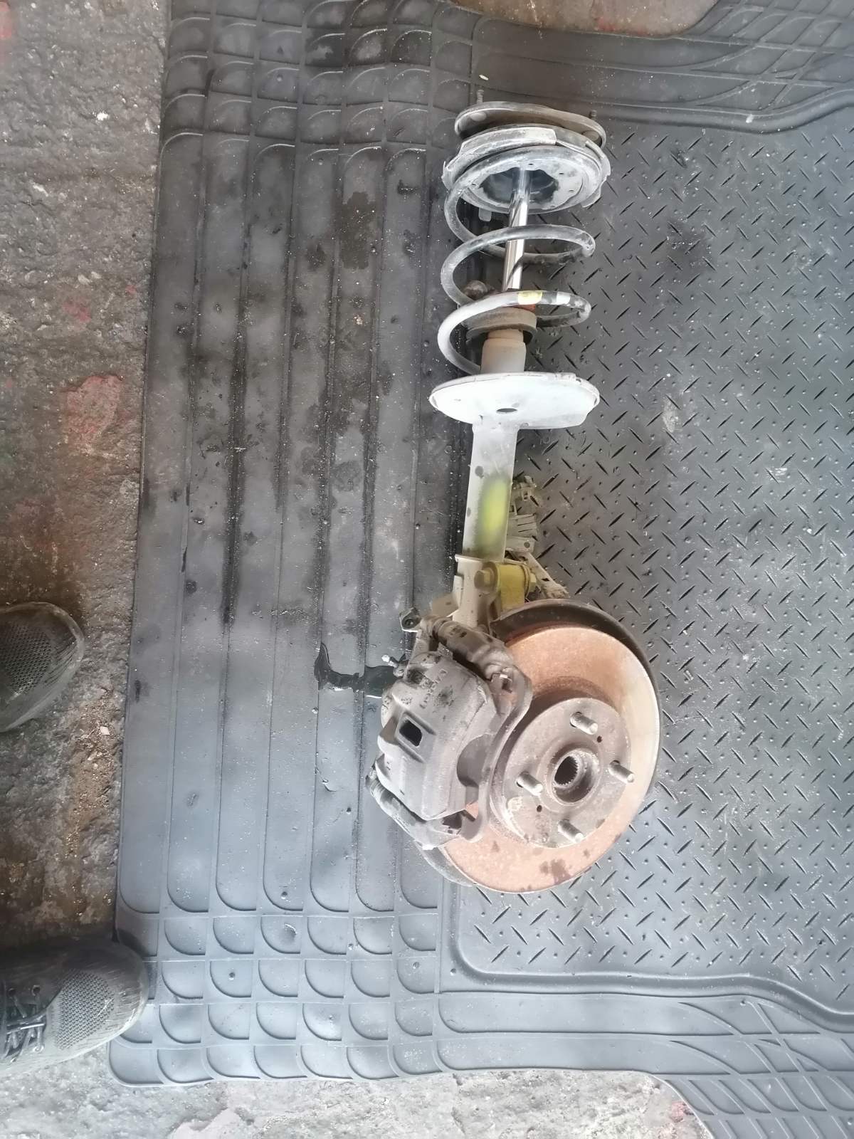 Ακραξόνια Toyota Corolla ’00 Προσφορά