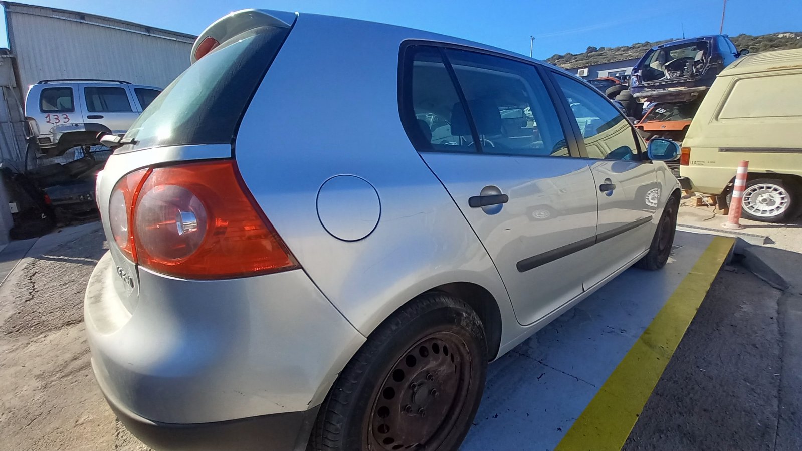 Πορτάκι Ρεζερβουάρ VW Golf 5 ’05 Προσφορά