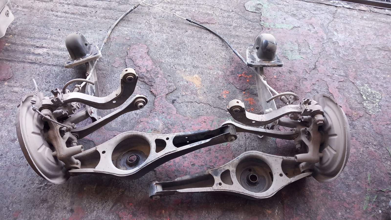 Ακραξόνια Πίσω VW Golf 5 ’05 Προσφορά