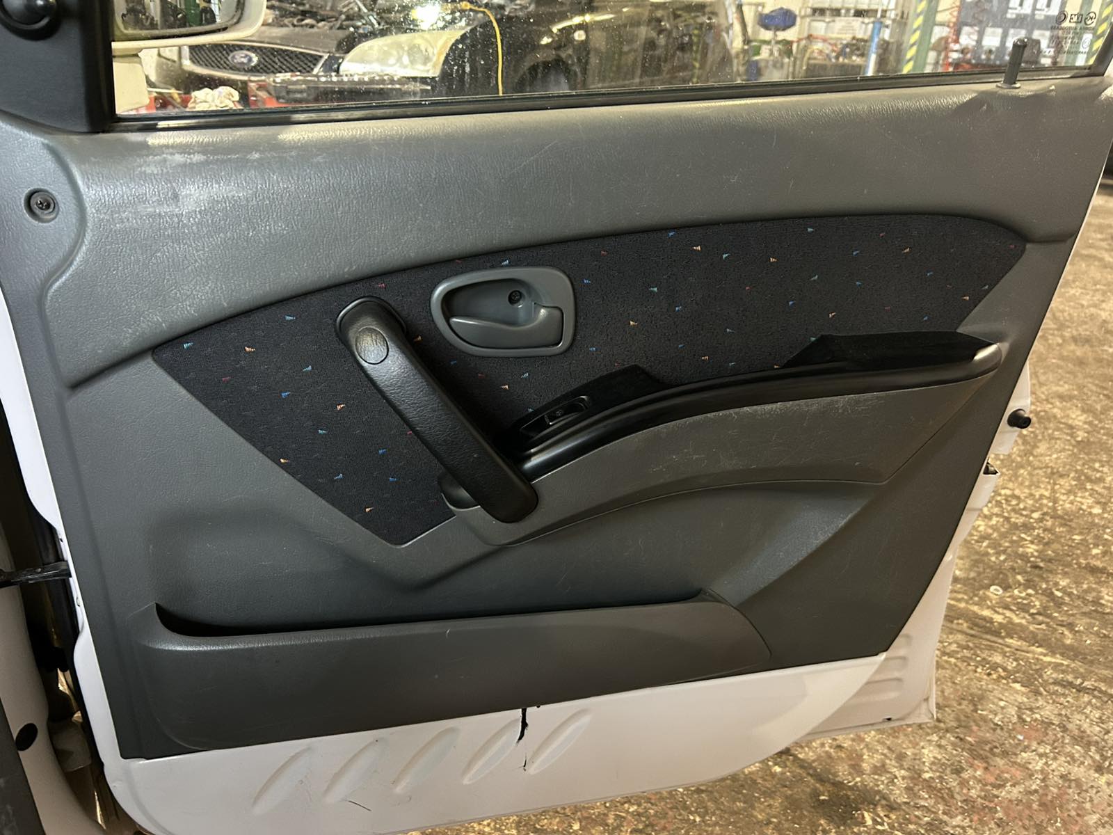 Χερούλια Εσωτερικά Hyundai Atos Prime ’02 Προσφορά