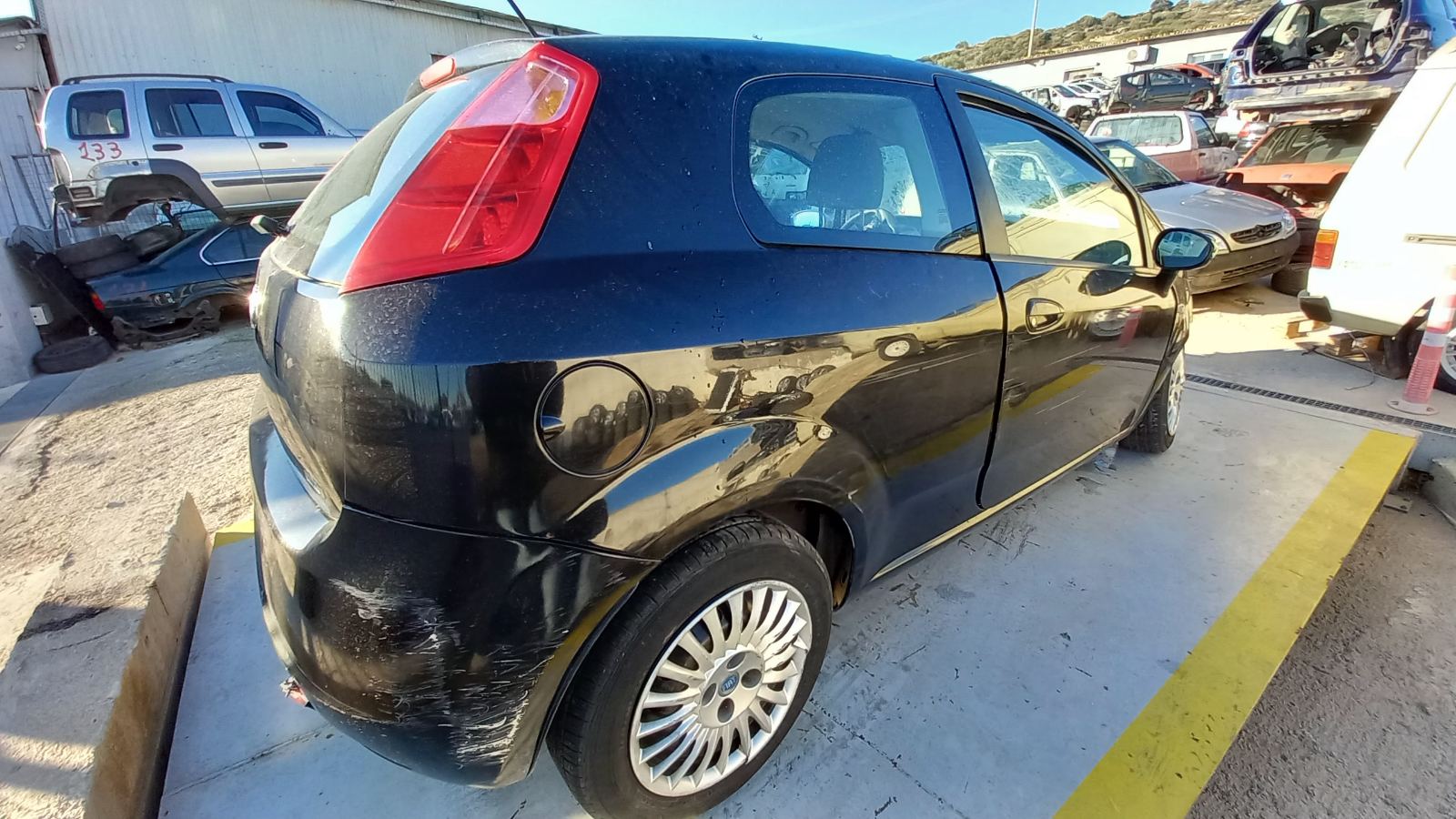 Πορτάκι Ρεζερβουάρ Fiat Grande Punto ’06 Προσφορά