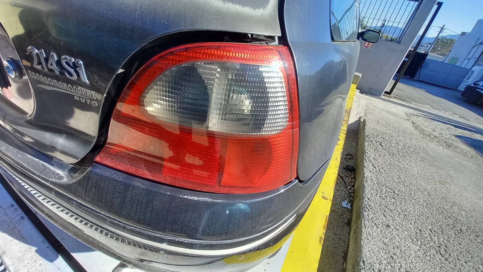 Φανάρια Πίσω Rover 214 ’97 Προσφορά