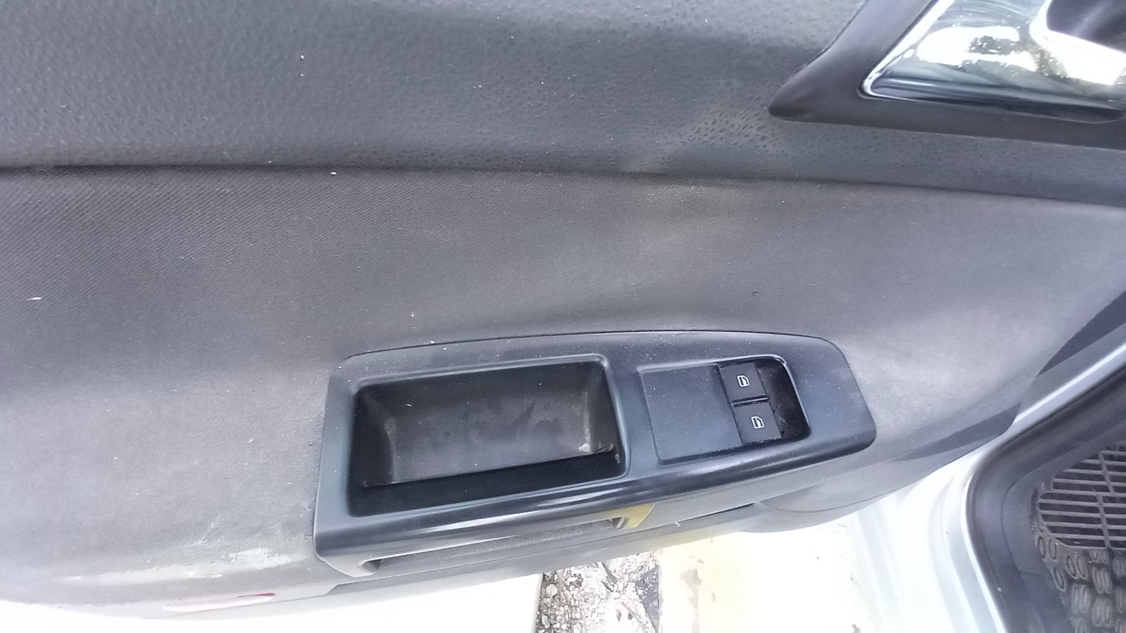 Διακόπτης Παραθύρων VW Polo ’05 Προσφορά