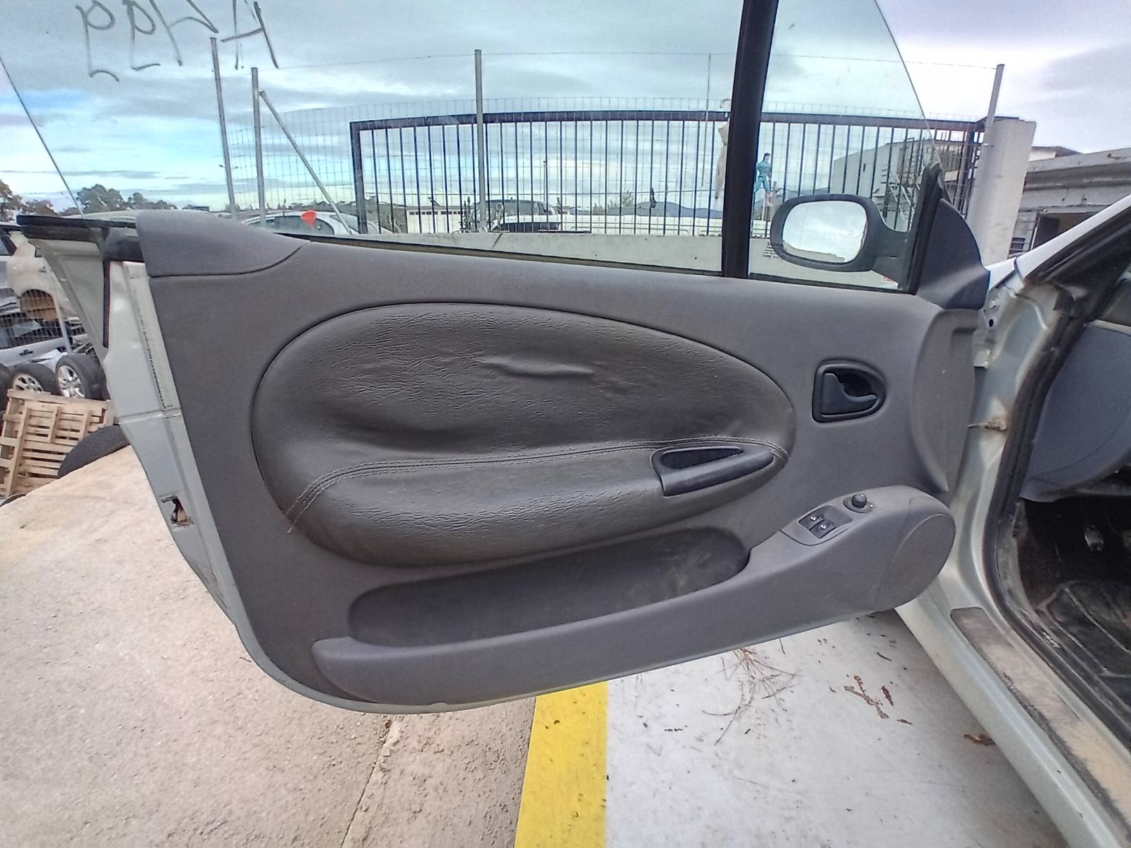 Διακόπτης Παραθύρων Renault Megane Cabrio ’01 Προσφορά