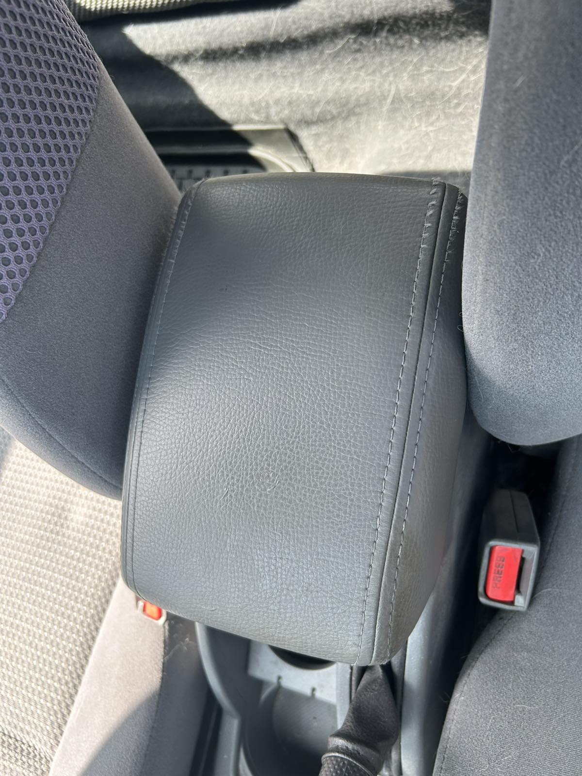 Τεμπέλης με Κονσόλα Χειροφρένου Daewoo Lacetti ’05 Προσφορά