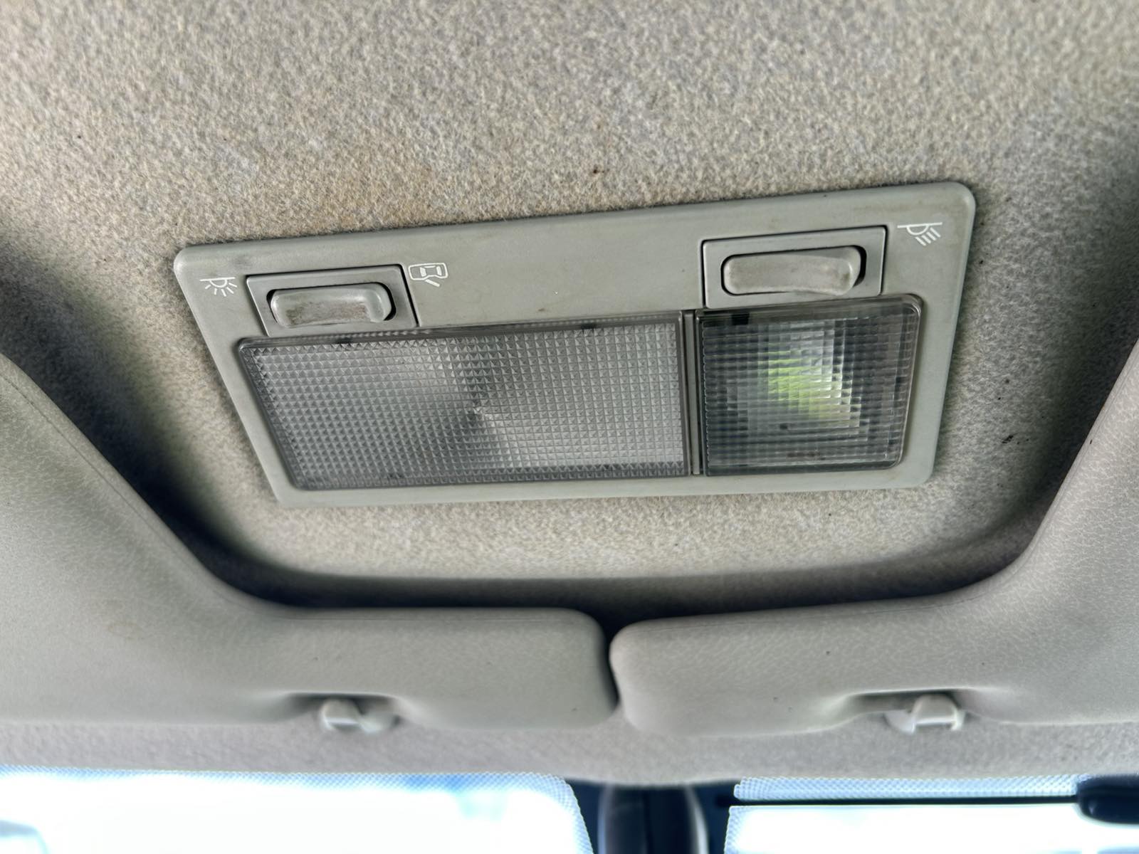 Πλαφονιέρα Εμπρός Seat Toledo ’96 Προσφορά