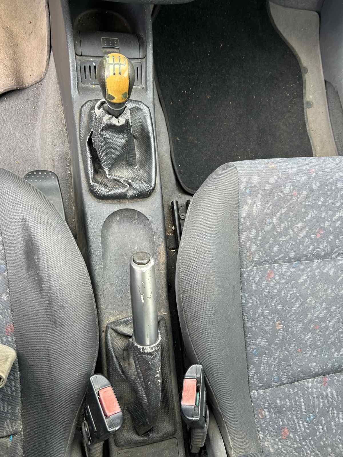 Χειρόφρενο Opel Corsa ΄02 Προσφορά