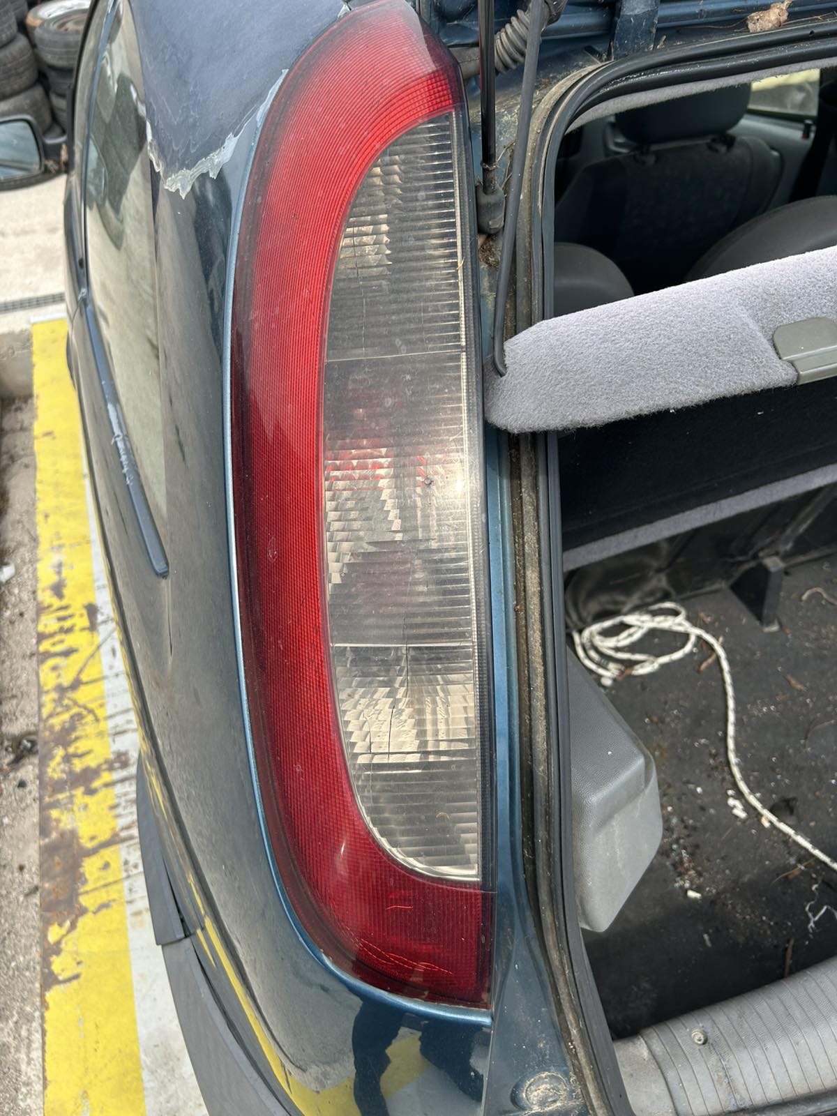 Φανάρια Πίσω Opel Corsa ’02 Προσφορά