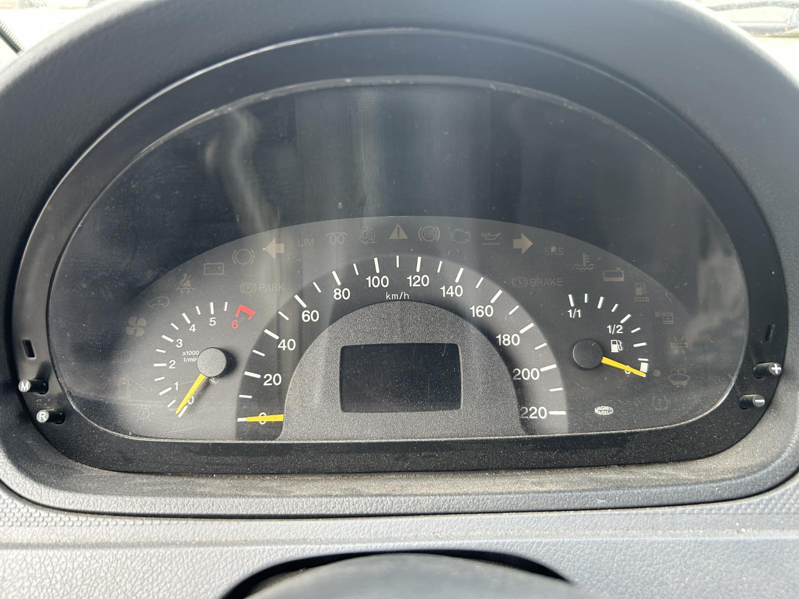 Κοντέρ Mercedes Vito ’06 Προσφορά