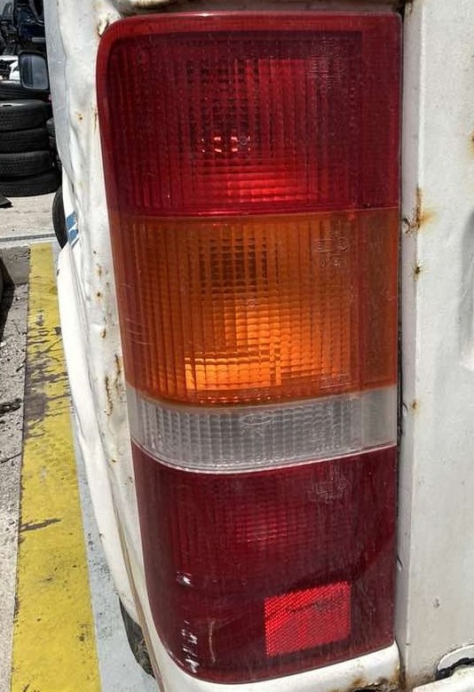 Φανάρια Πίσω Ford Transit ’01