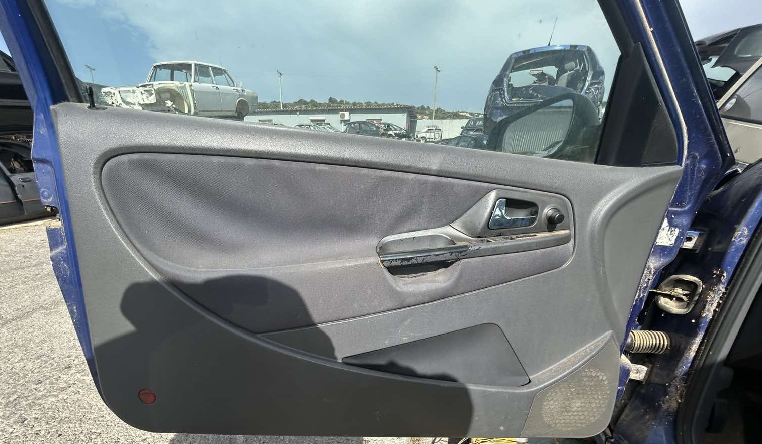 Μεντεσέδες Seat Ibiza ’01