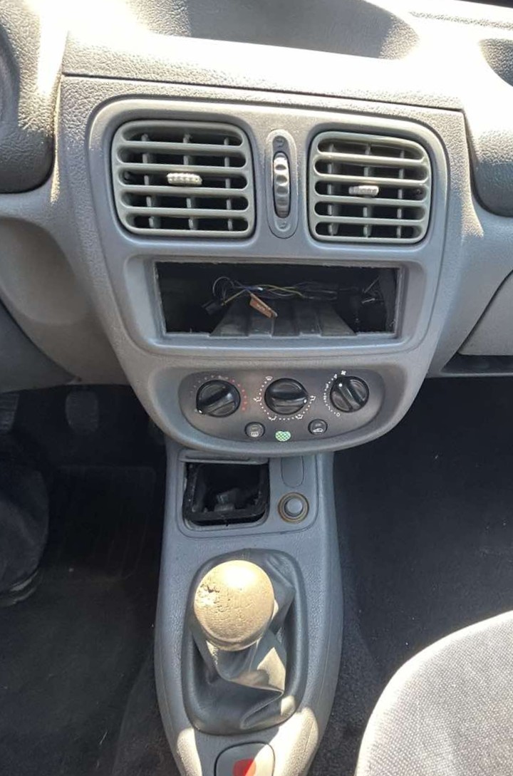 Χειριστήρια Καλοριφέρ – Κλιματισμού Renault Clio ’99
