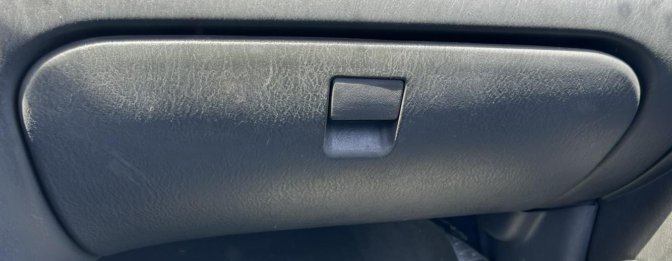 Ντουλαπάκι Συνοδηγού Hyundai Accent ’97