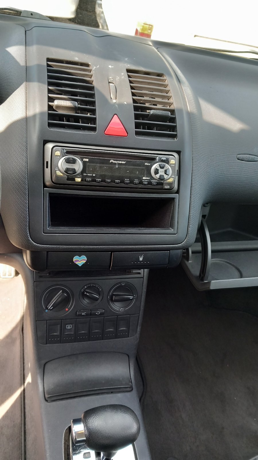 Χειριστήρια Καλοριφέρ – Κλιματισμού VW Polo ’00