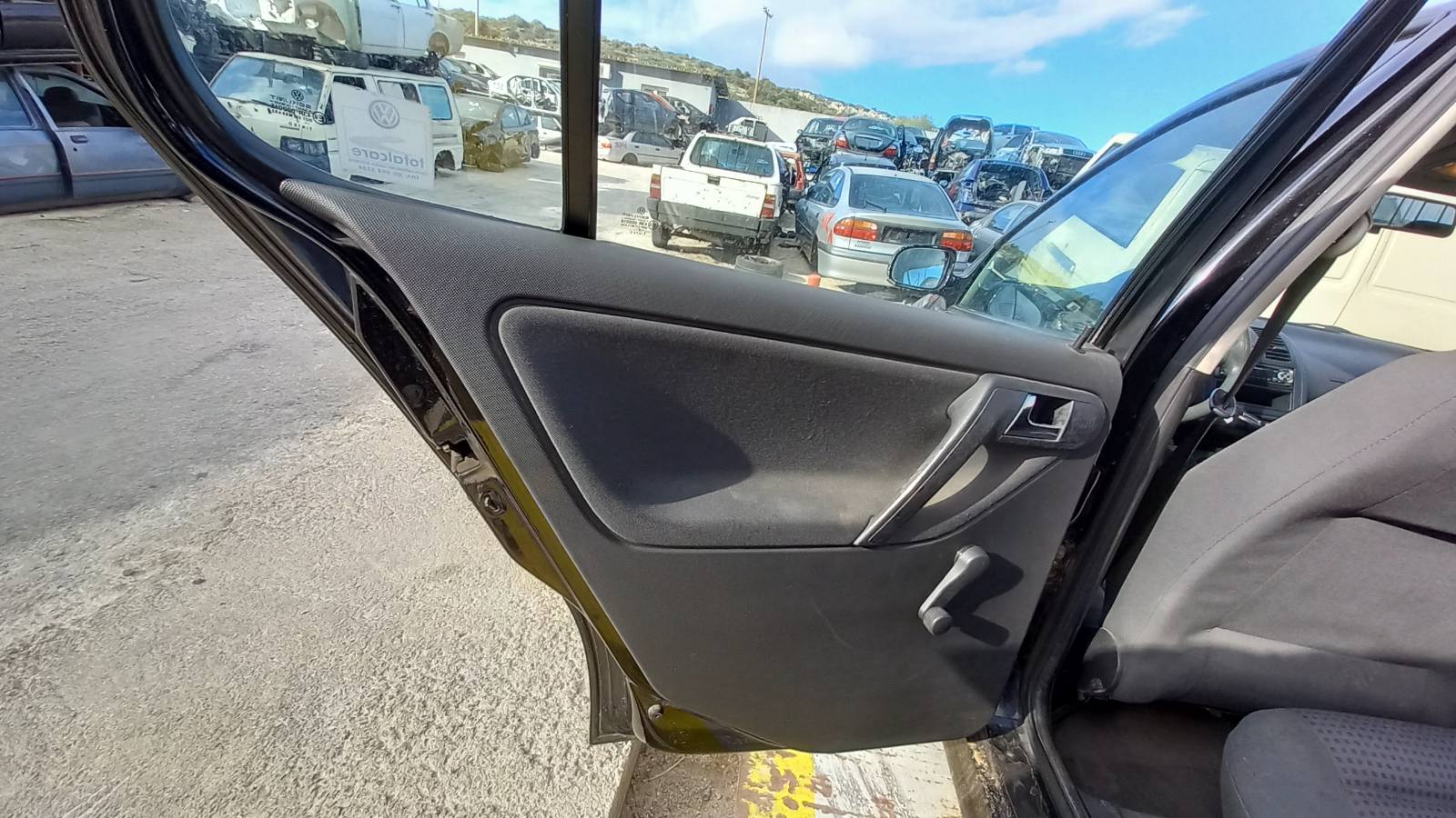 Μεντεσέδες VW Polo ’00