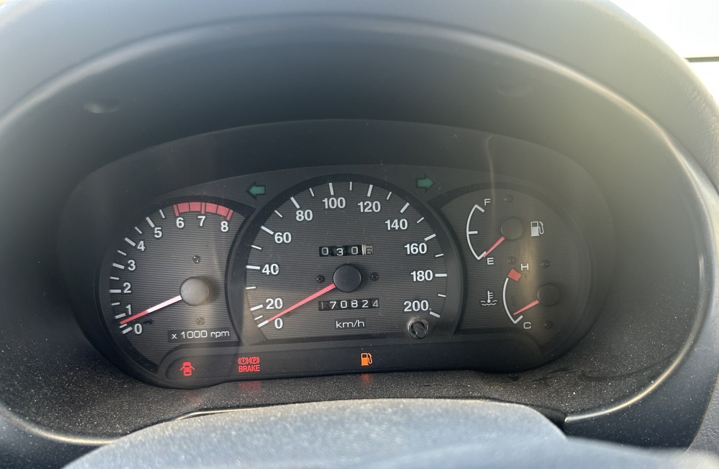 Καντράν – Κοντέρ Hyundai Accent ’01