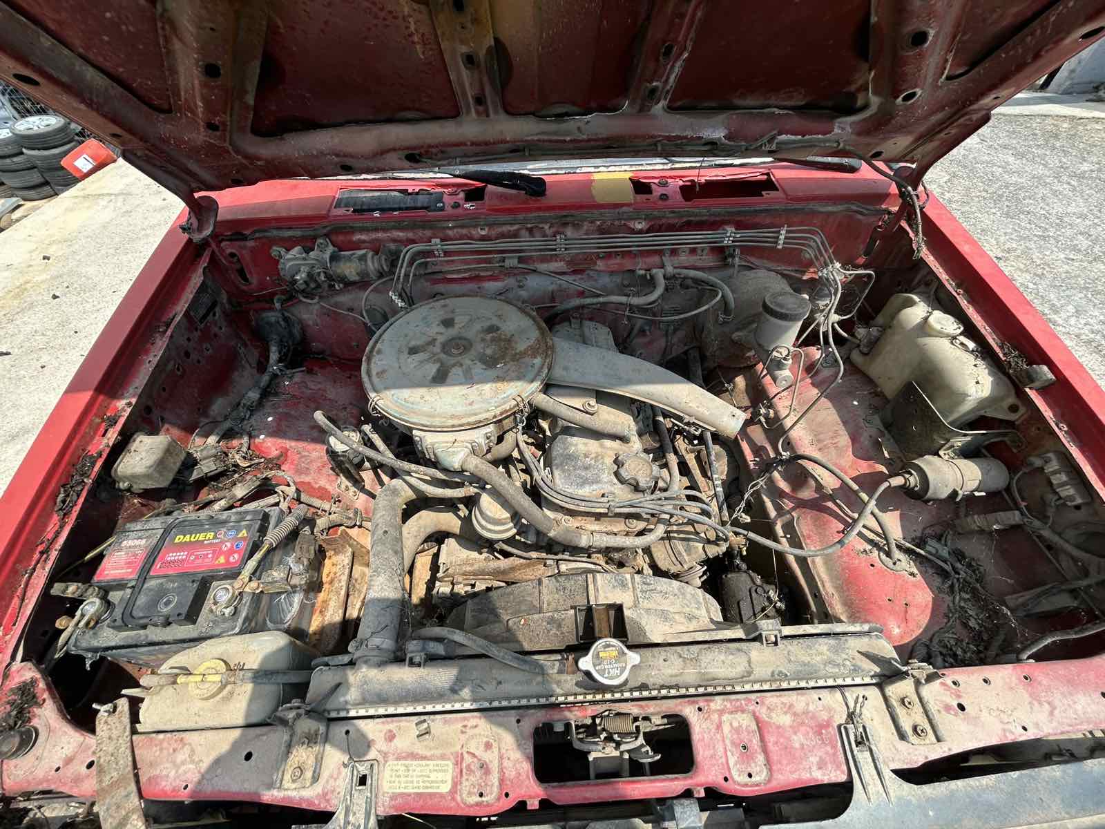 Ασφαλειοθήκη Nissan Pick Up ’89
