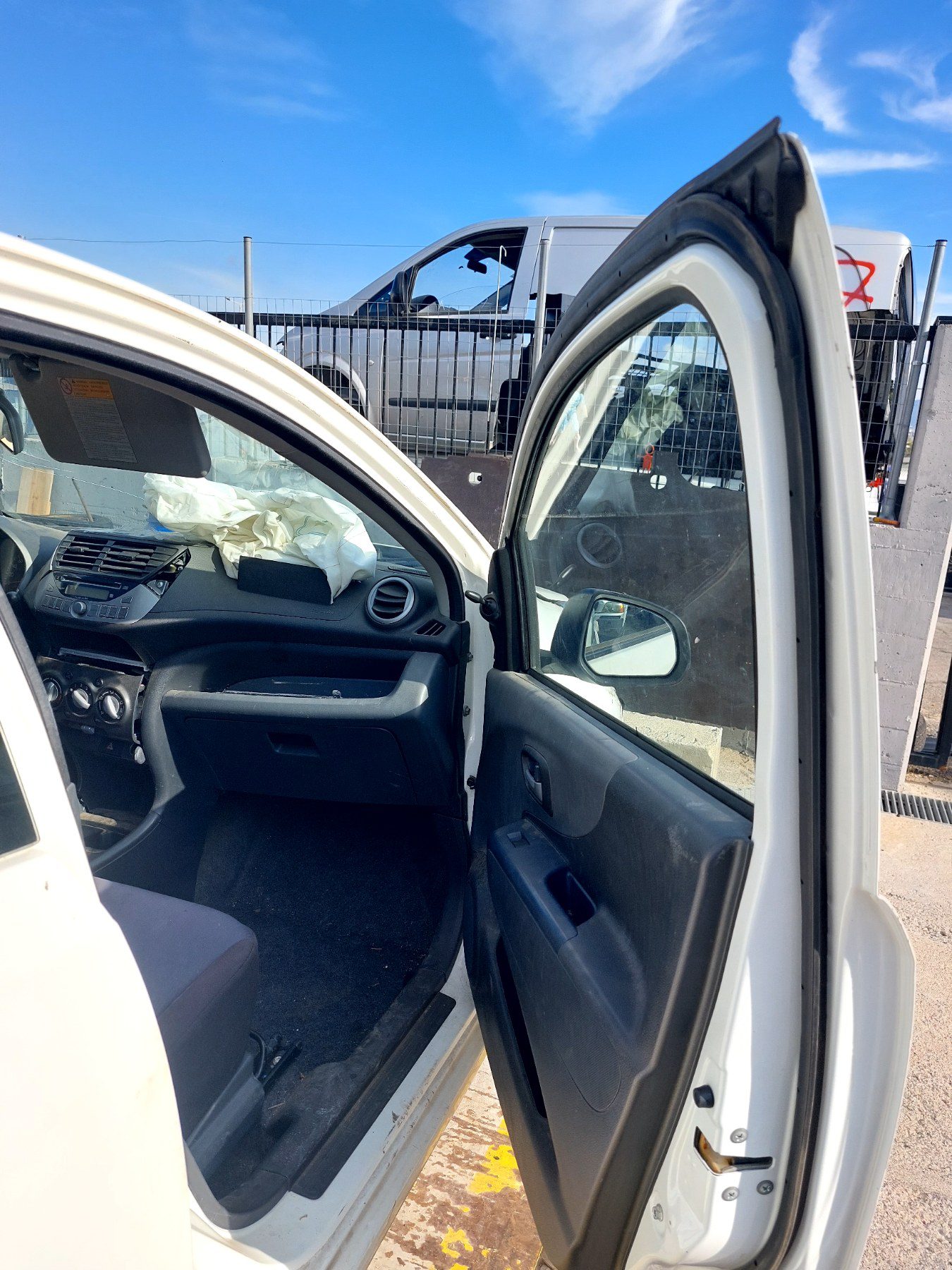 Ντουλαπάκι Suzuki Alto ‘12