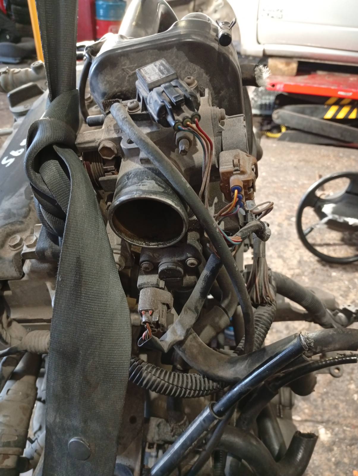 Πεταλούδα Γκαζιού Daihatsu Cuore ‘99