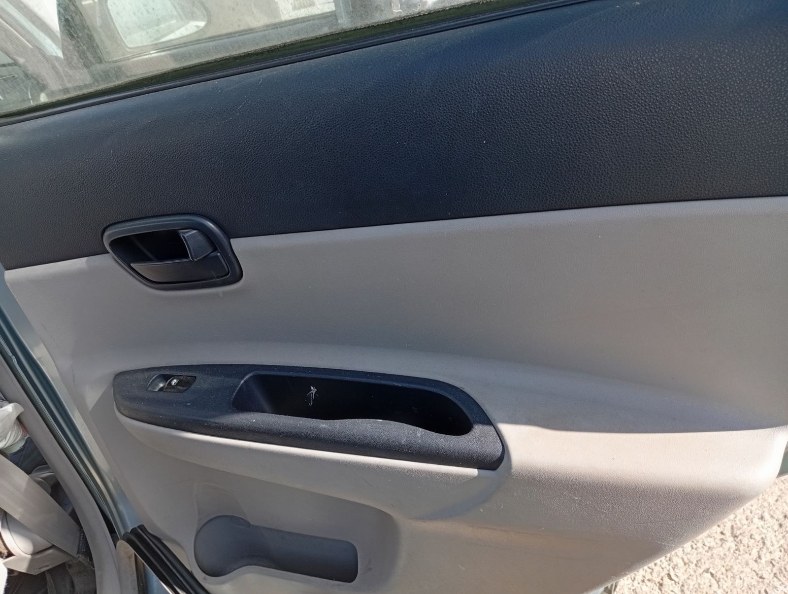 Πάνελ Πορτών Hyundai Accent  ’07